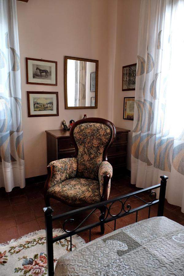 B&B "Il Cantastorie" Casa Molinari-Boldrini - Room & Breakfast カステルフランコ・エミーリア エクステリア 写真